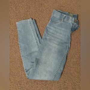 Light Wash Skinny Jeans